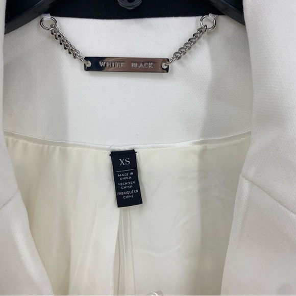 White House Black Market Colorblock Coat Ecru/Black SZ XS NWOT - Picture 6 of 9